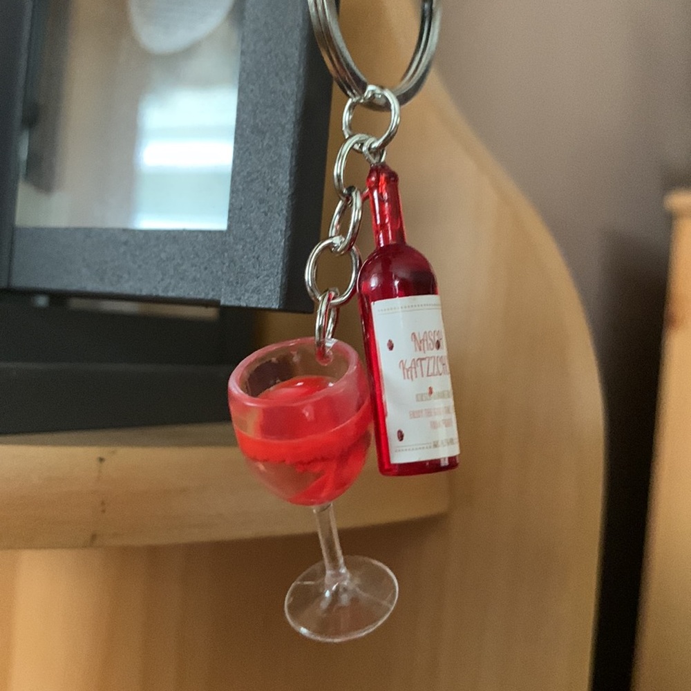 NEW!🍒 KEYRING Red Cherry Wine Glass & Wine Bottle Charms Keychain / Purse Charm